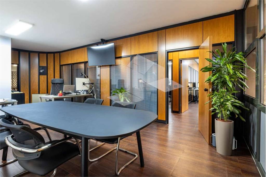 ufficio in vendita a Reggio nell'Emilia in zona Rosta Nuova