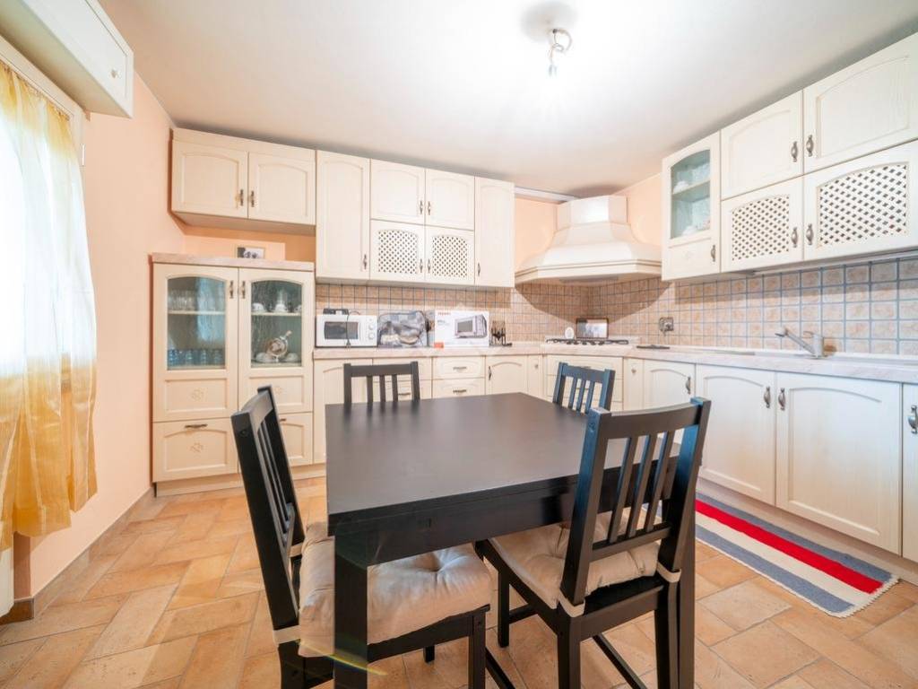 casa indipendente in vendita a Reggio nell'Emilia