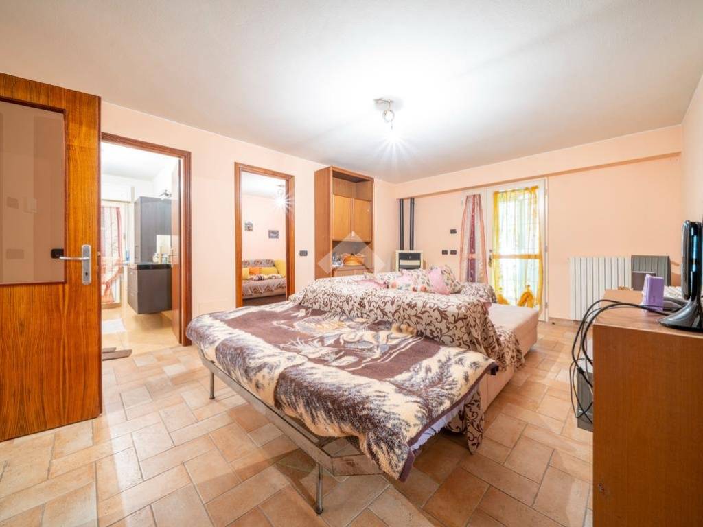 casa indipendente in vendita a Reggio nell'Emilia