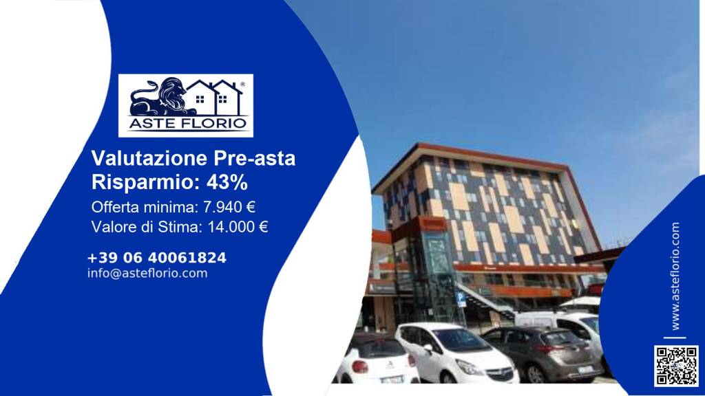 locale commerciale in vendita a Reggio nell'Emilia in zona San Prospero Strinati