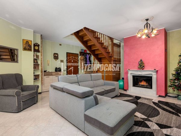 appartamento in vendita a Reggio nell'Emilia in zona Sesso