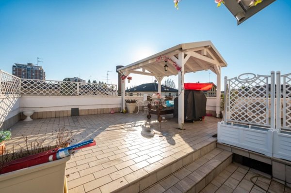 appartamento in vendita a Reggio nell'Emilia in zona Città Storica