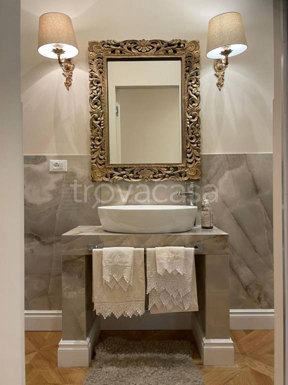 appartamento in vendita a Reggio nell'Emilia in zona Città Storica