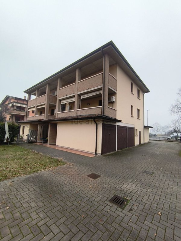 appartamento in vendita a Reggio nell'Emilia in zona Roncocesi