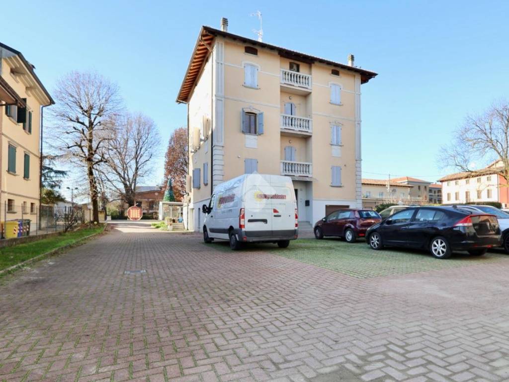 appartamento in vendita a Reggio nell'Emilia in zona Città Storica