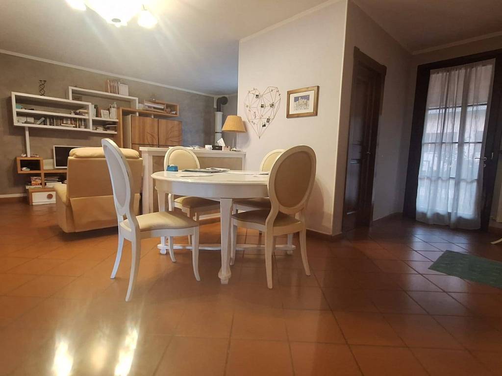 casa indipendente in vendita a Reggio nell'Emilia