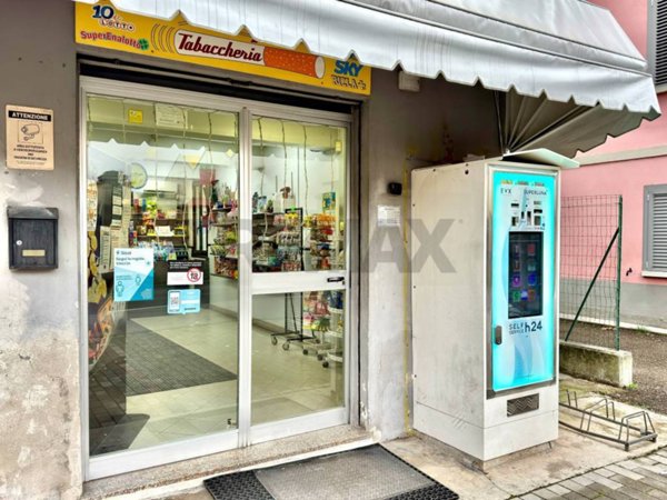 negozio in vendita a Reggio nell'Emilia