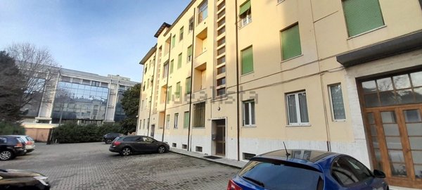 appartamento in vendita a Reggio nell'Emilia in zona Città Storica