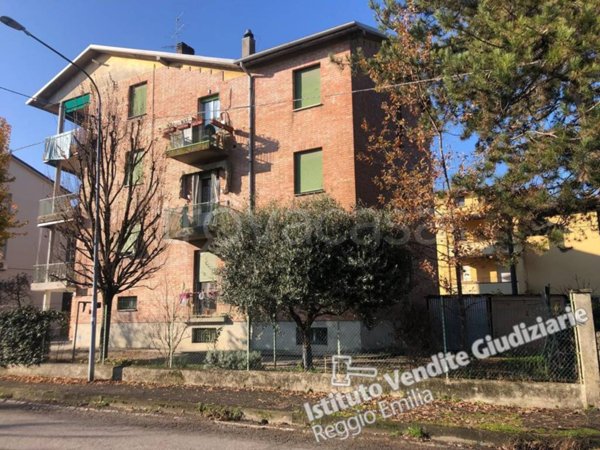 appartamento in vendita a Reggio nell'Emilia in zona Cadè / Gaida