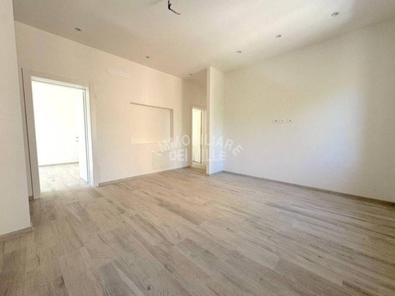 appartamento in vendita a Reggio nell'Emilia in zona Città Storica