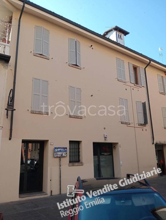 appartamento in vendita a Reggio nell'Emilia in zona Città Storica