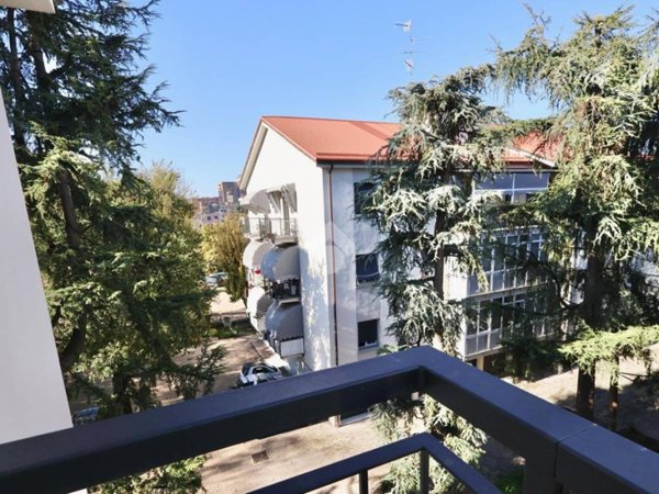 appartamento in vendita a Reggio nell'Emilia in zona Tribunale