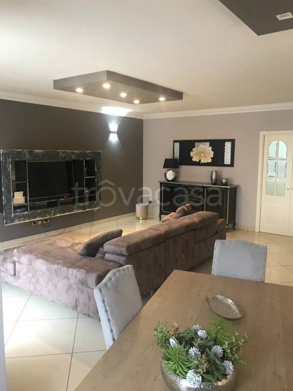 casa indipendente in vendita a Reggio nell'Emilia in zona Baragalla