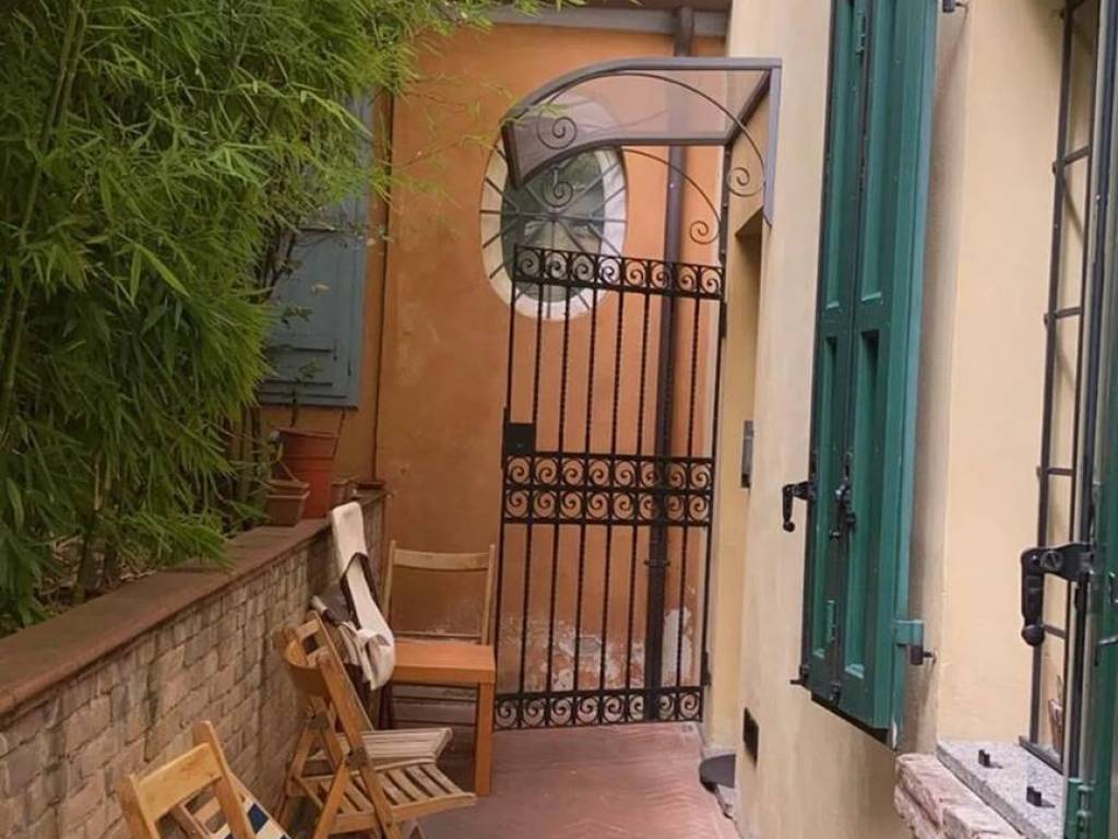 appartamento in vendita a Reggio nell'Emilia in zona Città Storica