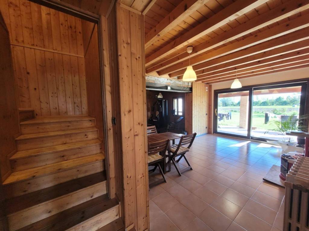 casa indipendente in vendita a Reggio nell'Emilia in zona Cella