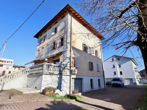 appartamento in vendita a Reggio nell'Emilia in zona Città Storica