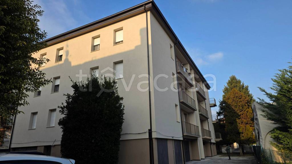 appartamento in vendita a Reggio nell'Emilia in zona San Prospero Strinati