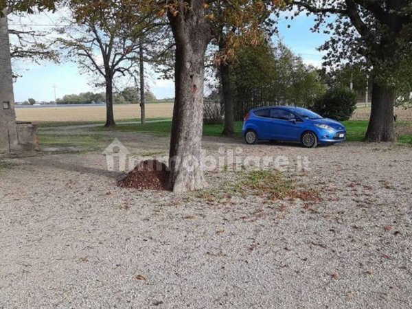 casa indipendente in vendita a Reggio nell'Emilia