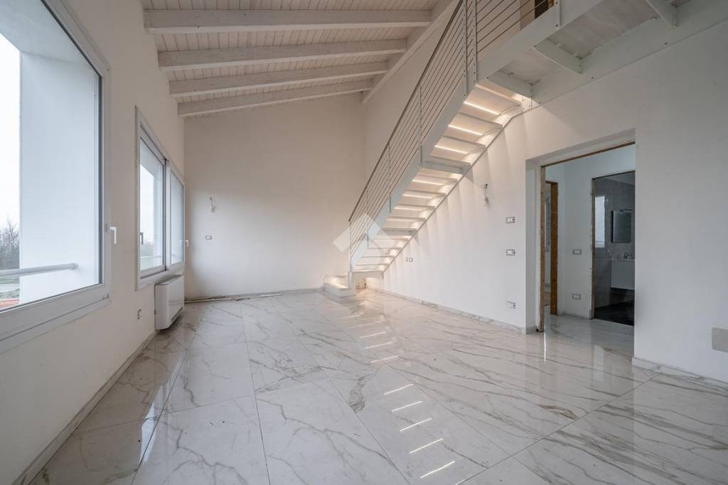 casa indipendente in vendita a Reggio nell'Emilia in zona Roncocesi