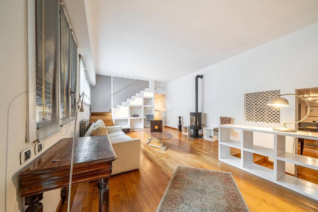 casa indipendente in vendita a Reggio nell'Emilia in zona Baragalla