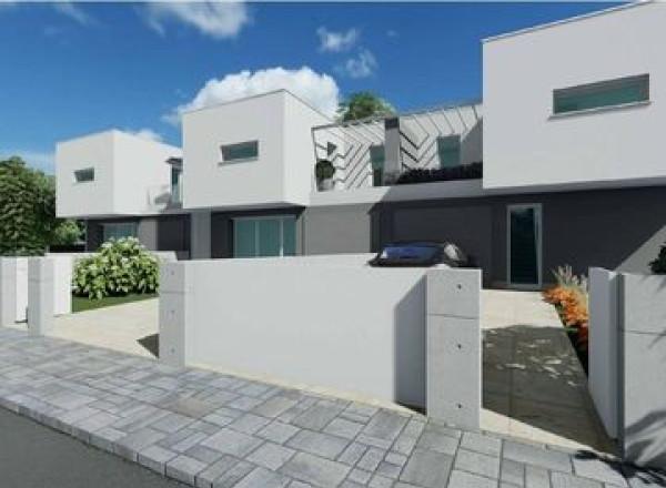 casa indipendente in vendita a Reggio nell'Emilia in zona Città Storica