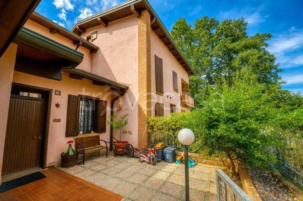 casa indipendente in vendita a Reggio nell'Emilia in zona San Bartolomeo