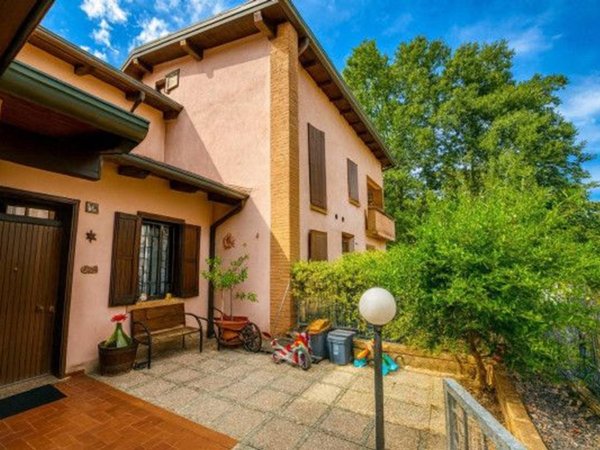 casa indipendente in vendita a Reggio nell'Emilia in zona San Bartolomeo