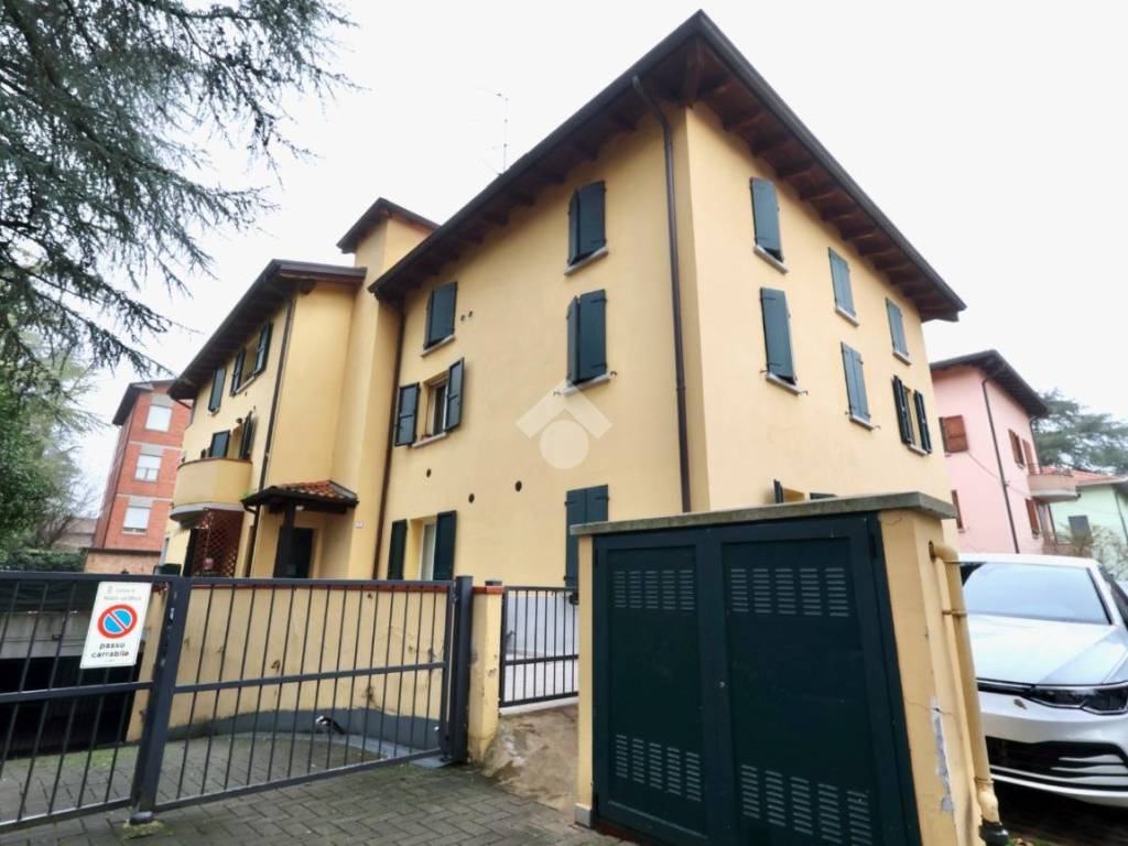 appartamento in vendita a Reggio nell'Emilia in zona Santa Croce