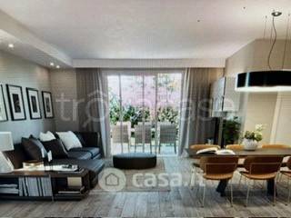 casa indipendente in vendita a Reggio nell'Emilia in zona Mirabello