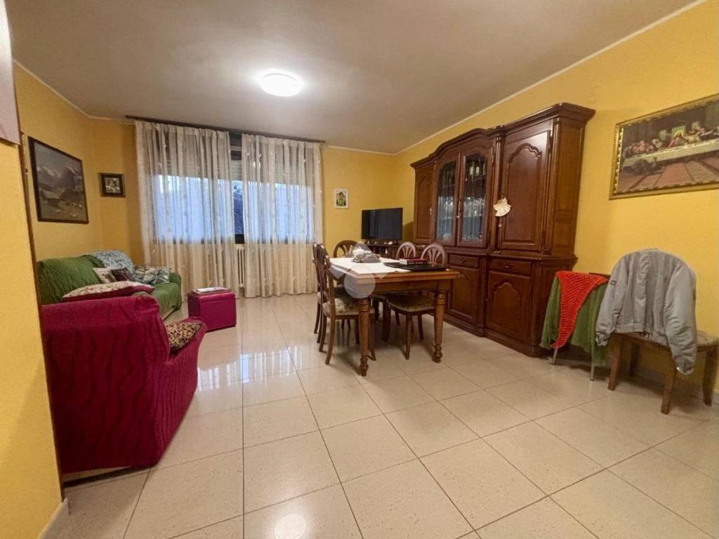 appartamento in vendita a Reggio nell'Emilia