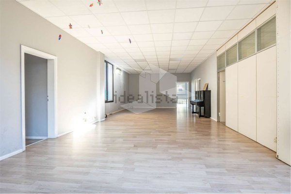 ufficio in vendita a Reggio nell'Emilia