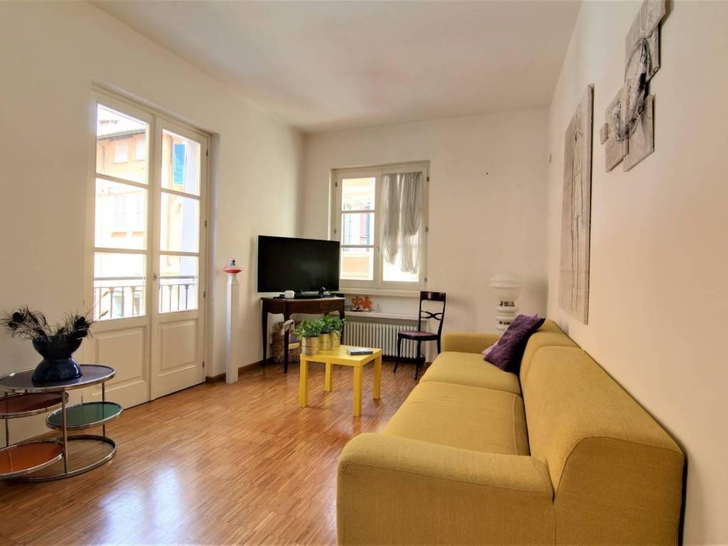 appartamento in vendita a Reggio nell'Emilia in zona Città Storica