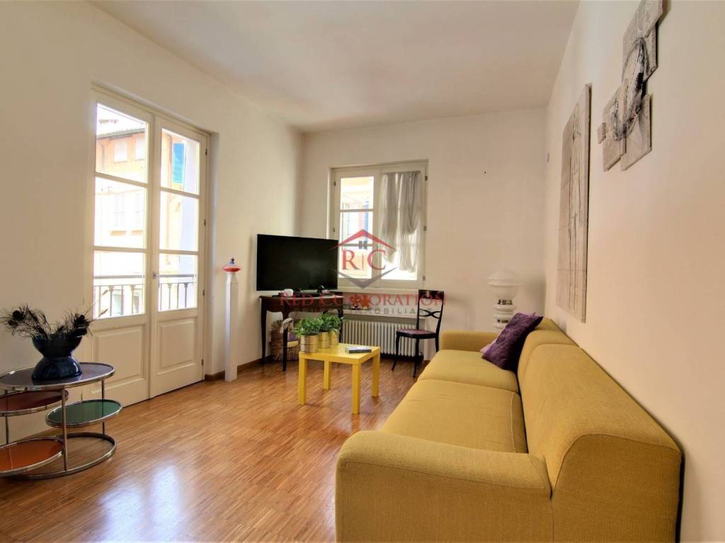 appartamento in vendita a Reggio nell'Emilia in zona Città Storica