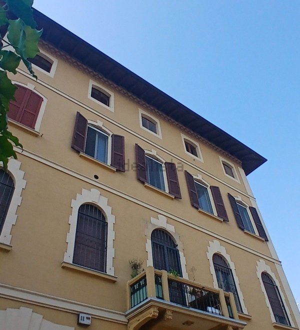 appartamento in vendita a Reggio nell'Emilia in zona Città Storica