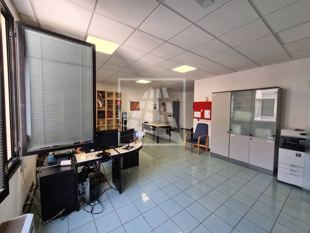 ufficio in vendita a Reggio nell'Emilia