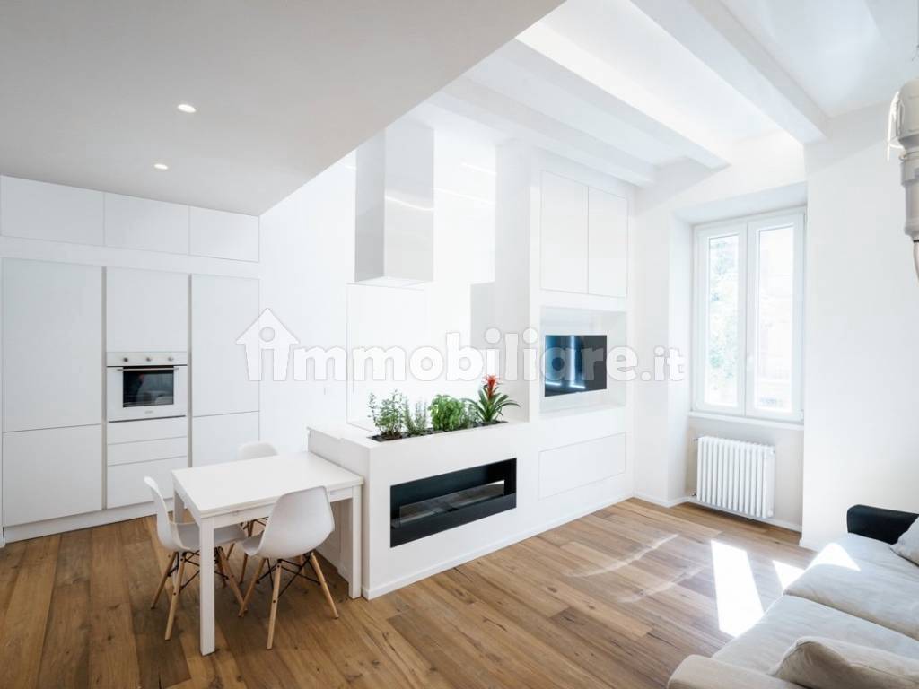 casa indipendente in vendita a Reggio nell'Emilia in zona Città Storica