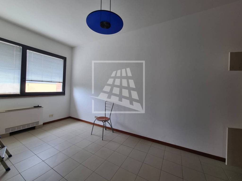 negozio in vendita a Reggio nell'Emilia