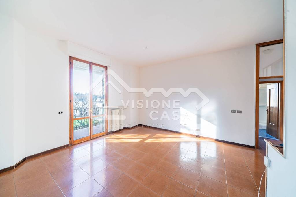 appartamento in vendita a Reggio nell'Emilia in zona Carrozzone