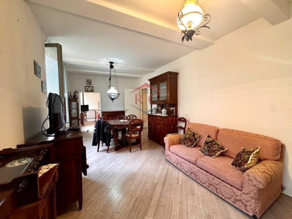 appartamento in vendita a Reggio nell'Emilia in zona Città Storica