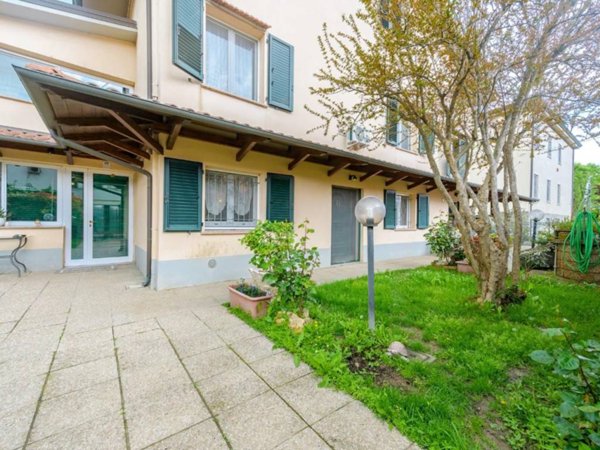 casa indipendente in vendita a Reggio nell'Emilia