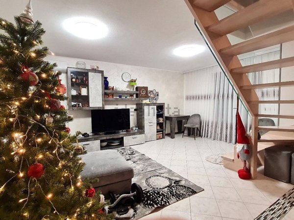 appartamento in vendita a Reggio nell'Emilia in zona Cavazzoli