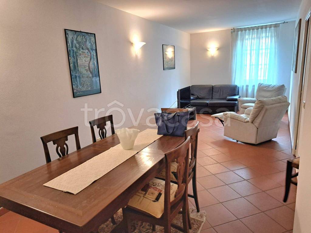 appartamento in vendita a Reggio nell'Emilia in zona Città Storica