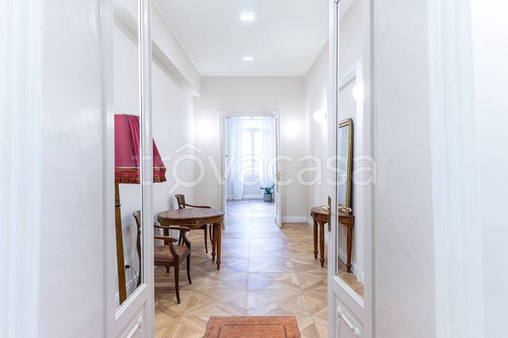 appartamento in vendita a Reggio nell'Emilia in zona Città Storica