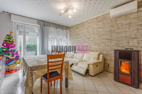 casa indipendente in vendita a Reggio nell'Emilia in zona Baragalla