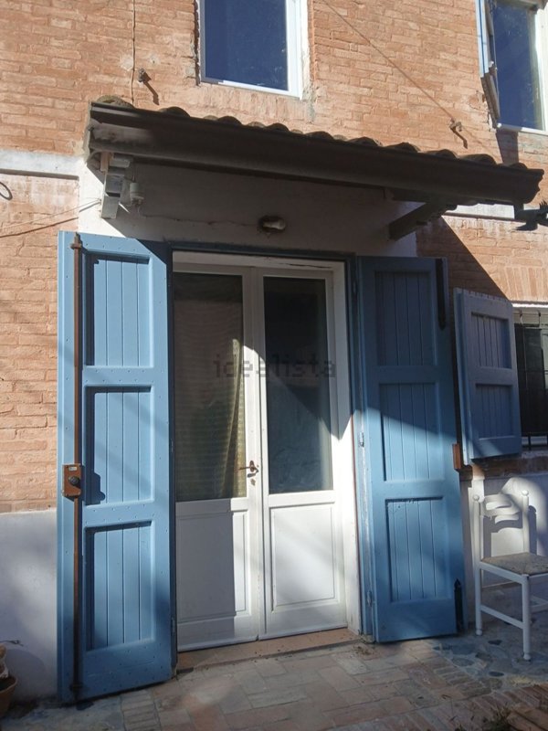 casa indipendente in vendita a Reggio nell'Emilia