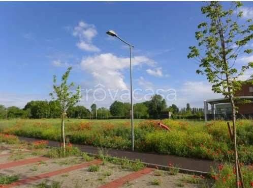 terreno edificabile in vendita a Reggio nell'Emilia in zona Tribunale