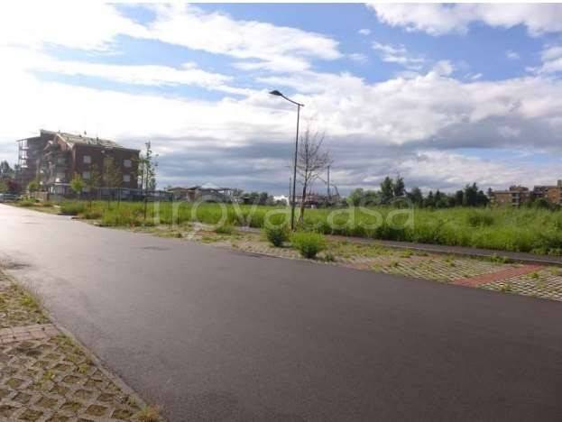 terreno edificabile in vendita a Reggio nell'Emilia in zona Tribunale