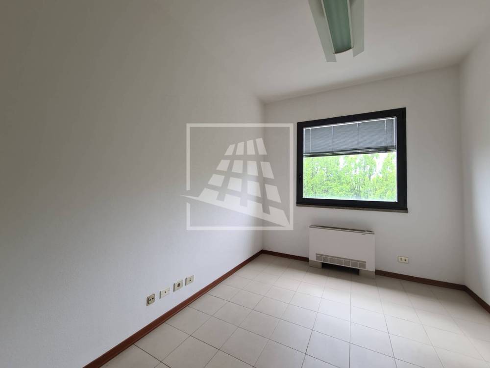ufficio in vendita a Reggio nell'Emilia