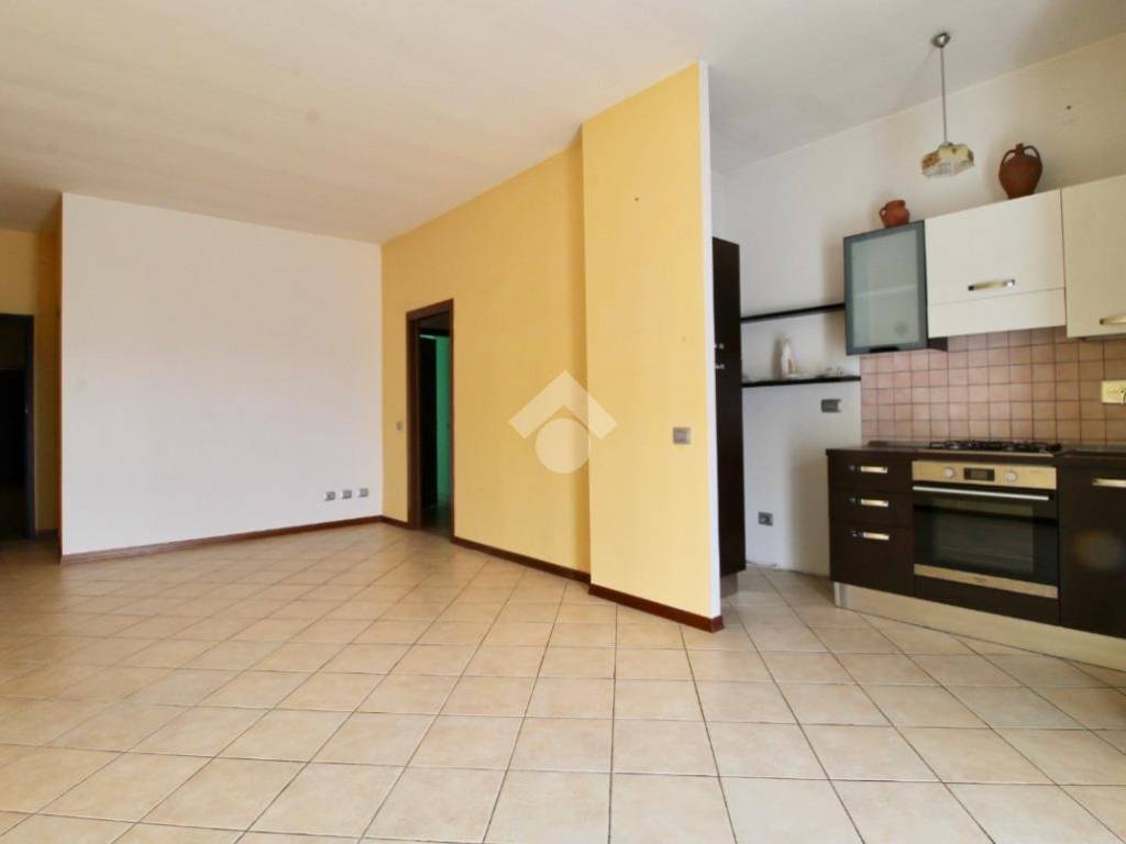 appartamento in vendita a Reggio nell'Emilia in zona Ospizio