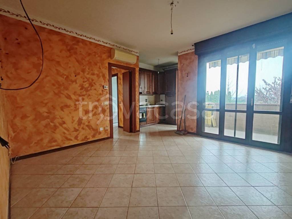 appartamento in vendita a Reggio nell'Emilia in zona Marmirolo